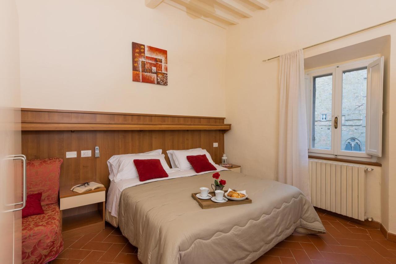 B&B San Francesco كورتونا الغرفة الصورة